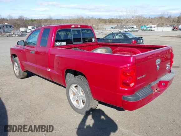 2009 Dodge Dakota Bighorn/Lonestar z VIN 1D7HE32K39S807513, wystawiony jako IAAI lot #41780381 z przebiegiem 232 650 mil mil oraz . Historia ofert i sprzedaży dostępna na DreamBid. Obrazek 3.