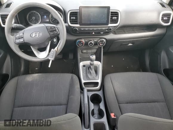 ✅ 2022 Hyundai Venue SE • VIN: KMHRB8A32NU134562 • Lot: 71648904. Listed on Copart with 16,488 mi. Free auction sales archive from the USA and detailed vehicle history report at DreamBid. Image 8.