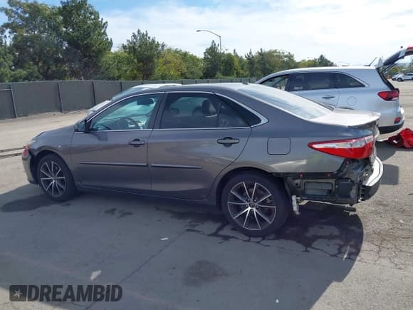 ✅ 2016 Toyota Camry XLE • VIN: 4T1BF1FK1GU605701 • Лот: 43783914. Опубликован ранее на IAAI с пробегом 107 533 миль. Бесплатный доступ к архиву аукционных продаж из США и подробный отчёт об истории автомобиля на DreamBid. Изображение 15.