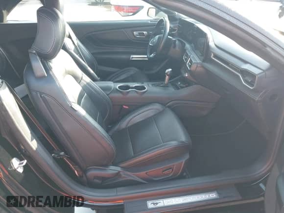 2024 Ford Mustang EcoBoost Premium с VIN 1FAGP8UH6R5133537, выставлен на аукционе IAAI как лот 43530188 с пробегом 37 494 миль миль и . История ставок и продаж доступна на DreamBid. Изображение 5.