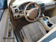 ✅ 2010 Porsche Cayenne • VIN: WP1AB2AP6ALA50406 • Lot: 73970194. Wystawiony na Copart z przebiegiem 152 494 mil. Bezpłatny archiwum sprzedaży aukcyjnych z USA i szczegółowy raport historii pojazdu na DreamBid. Zdjęcie 8.