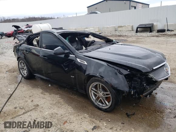 ✅ 2010 Cadillac CTS-V • VIN: 1G6DV5EP9A0109972 • Lot: 43718575. Wystawiony na Copart z przebiegiem 119 535 mil. Bezpłatny archiwum sprzedaży aukcyjnych z USA i szczegółowy raport historii pojazdu na DreamBid. Zdjęcie 4.