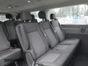 ✅ 2025 Ford Transit Passenger XL • VIN: 1FBAX2Y84SKA50207 • Lot: 43013050. Wystawiony na IAAI z przebiegiem 8 796 mil. Bezpłatny archiwum sprzedaży aukcyjnych z USA i szczegółowy raport historii pojazdu na DreamBid. Zdjęcie 8.