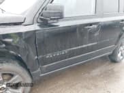 ✅ 2017 Jeep Patriot Sport • VIN: 1C4NJPBA1HD208653 • Lot: 41864826. Listed on IAAI with 77,196 mi. Free auction sales archive from the USA and detailed vehicle history report at DreamBid. Image 19.