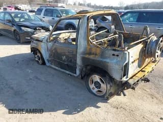 ✅ 1996 Chevrolet Tracker • VIN: 2CNBJ1869T6914128 • Лот: 41399004. Опубликован ранее на IAAI с пробегом Не указан. Бесплатный доступ к архиву аукционных продаж из США и подробный отчёт об истории автомобиля на DreamBid. Изображение 3.