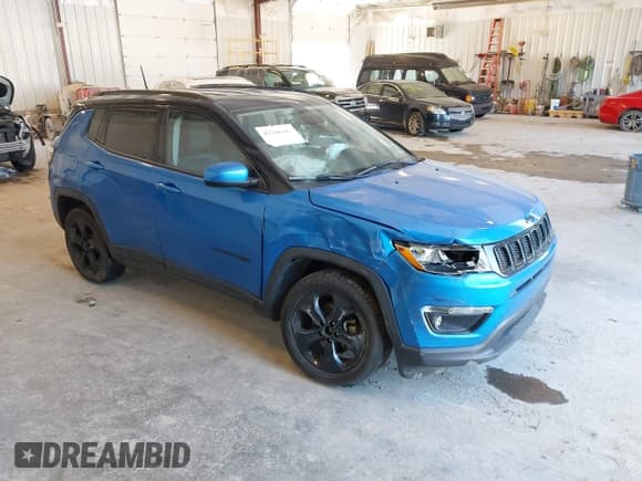 ✅ 2018 Jeep Compass Latitude • VIN: 3C4NJDBB1JT313426 • Lot: 42766345. Listed on IAAI with 74,689 mi. Free auction sales archive from the USA and detailed vehicle history report at DreamBid. Image 1.
