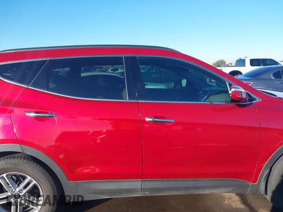 ✅ 2018 Hyundai Santa Fe 2.4L • VIN: 5XYZU3LB2JG503809 • Лот: 43833472. Опубликован ранее на IAAI с пробегом 116 116 миль. Бесплатный доступ к архиву аукционных продаж из США и подробный отчёт об истории автомобиля на DreamBid. Изображение 13.