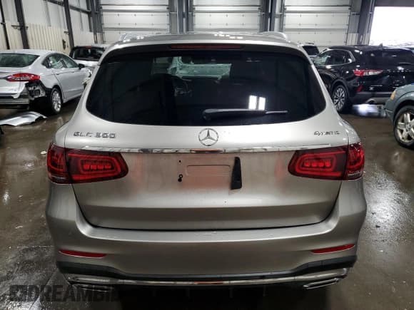 ✅ 2020 Mercedes-Benz GLC 300 • VIN: WDC0G8EB0LF755293 • Lot: 93411375. Wystawiony na Copart z przebiegiem 57 094 mil. Bezpłatny archiwum sprzedaży aukcyjnych z USA i szczegółowy raport historii pojazdu na DreamBid. Zdjęcie 6.