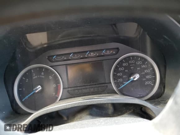 ✅ 2017 Ford F-350 Platinum • VIN: 1FT8W3B68HED01070 • Lot: 42034125. Listed on Copart with Not provided. Free auction sales archive from the USA and detailed vehicle history report at DreamBid. Image 9.