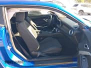 ✅ 2018 Chevrolet Camaro 1SS • VIN: 1G1FF1R75J0105979 • Lot: 43351013. Wystawiony na IAAI z przebiegiem 32 213 mil. Bezpłatny archiwum sprzedaży aukcyjnych z USA i szczegółowy raport historii pojazdu na DreamBid. Zdjęcie 5.