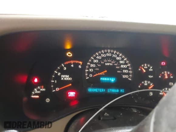 ✅ 2003 Chevrolet Silverado 2500HD LS • VIN: 1GCHK29G43E157174 • Lot: 41839189. Wystawiony na IAAI z przebiegiem 179 860 mil. Bezpłatny archiwum sprzedaży aukcyjnych z USA i szczegółowy raport historii pojazdu na DreamBid. Zdjęcie 15.