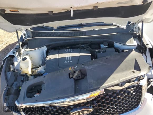 ✅ 2016 Kia Sorento EX • VIN: 5XYPHDA55GG176037 • Lot: 82636525. Listed on Copart with 41,496 mi. Free auction sales archive from the USA and detailed vehicle history report at DreamBid. Image 12.