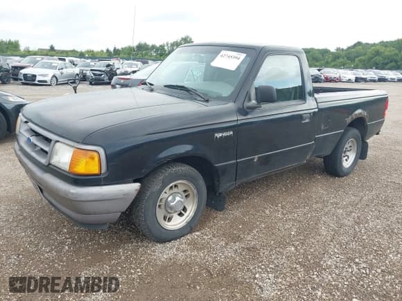 ✅ 1997 Ford Ranger XLT • VIN: 1FTCR10U1VUD39748 • Lot: 42745394. Listed on IAAI with 152,067 mi. Free auction sales archive from the USA and detailed vehicle history report at DreamBid. Image 2.