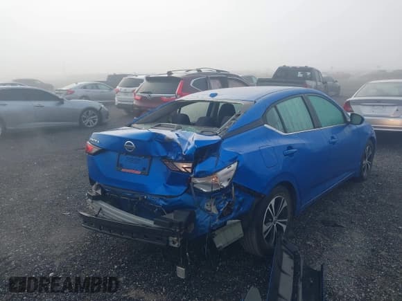 ✅ 2022 Nissan Sentra SV • VIN: 3N1AB8CV8NY270131 • Lot: 43375134. Wystawiony na IAAI z przebiegiem 68 512 mil. Bezpłatny archiwum sprzedaży aukcyjnych z USA i szczegółowy raport historii pojazdu na DreamBid. Zdjęcie 6.