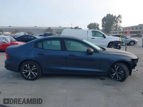 ✅ 2025 Volvo S60 Core • VIN: 7JRL12FJ8SG362112 • Lot: 43809675. Listed on IAAI with 9,597 mi. Free auction sales archive from the USA and detailed vehicle history report at DreamBid. Image 14.