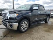 ✅ 2012 Toyota Tundra Limited • VIN: 5TFHY5F13CX212315 • Лот: 50596395. Опубликован ранее на Copart с пробегом 274 413 миль. Бесплатный доступ к архиву аукционных продаж из США и подробный отчёт об истории автомобиля на DreamBid. Изображение 1.