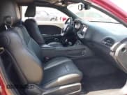 ✅ 2019 Dodge Challenger SXT • VIN: 2C3CDZGG1KH504522 • Lot: 42488677. Wystawiony na IAAI z przebiegiem 46 872 mil. Bezpłatny archiwum sprzedaży aukcyjnych z USA i szczegółowy raport historii pojazdu na DreamBid. Zdjęcie 5.