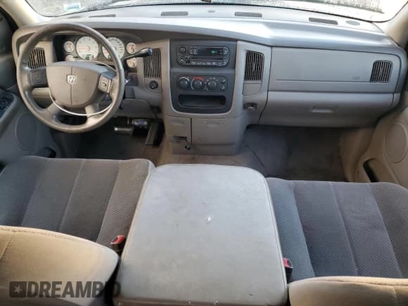 ✅ 2004 Dodge 2500 ST • VIN: 3D7KA28D54G278196 • Lot: 86143874. Wystawiony na Copart z przebiegiem 166 488 mil. Bezpłatny archiwum sprzedaży aukcyjnych z USA i szczegółowy raport historii pojazdu na DreamBid. Zdjęcie 8.