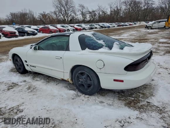 ✅ 1998 Pontiac Firebird Firebird • VIN: 2G2FS22K7W2227888 • Lot: 95734395. Wystawiony na Copart z przebiegiem Nie podano. Bezpłatny archiwum sprzedaży aukcyjnych z USA i szczegółowy raport historii pojazdu na DreamBid. Zdjęcie 2.