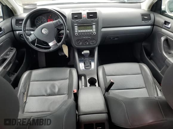 ✅ 2009 Volkswagen Jetta SE • VIN: 3VWRM71K39M057367 • Lot: 58745235. Listed on Copart with 130,647 mi. Free auction sales archive from the USA and detailed vehicle history report at DreamBid. Image 8.