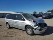 ✅ 2006 Chrysler Town & Country Touring • VIN: 2A4GP54L66R692950 • Lot: 82706345. Wystawiony na Copart z przebiegiem 237 870 mil. Bezpłatny archiwum sprzedaży aukcyjnych z USA i szczegółowy raport historii pojazdu na DreamBid. Zdjęcie 4.
