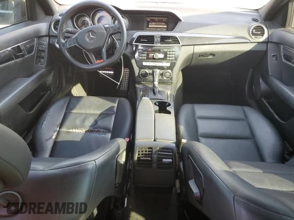 ✅ 2013 Mercedes-Benz C 300 Sport • VIN: WDDGF8AB2DG123135 • Lot: 93412835. Listed on Copart with 143,327 mi. Free auction sales archive from the USA and detailed vehicle history report at DreamBid. Image 8.