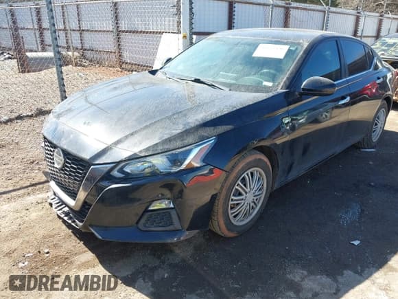 ✅ 2019 Nissan Altima S • VIN: 1N4BL4BV9KN301880 • Lot: 41640490. Listed on IAAI with 113,602 mi. Free auction sales archive from the USA and detailed vehicle history report at DreamBid. Image 17.
