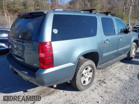 ✅ 2008 Chevrolet Suburban LTZ • VIN: 3GNFK16388G109249 • Lot: 43644641. Wystawiony na IAAI z przebiegiem 296 691 mil. Bezpłatny archiwum sprzedaży aukcyjnych z USA i szczegółowy raport historii pojazdu na DreamBid. Zdjęcie 4.