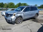 ✅ 2024 Honda Passport TrailSport • VIN: 5FNYF8H66RB001578 • Lot: 69749765. Wystawiony na Copart z przebiegiem 36 126 mil. Bezpłatny archiwum sprzedaży aukcyjnych z USA i szczegółowy raport historii pojazdu na DreamBid. Zdjęcie 1.