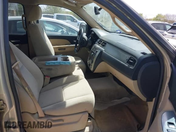 ✅ 2007 Chevrolet Suburban LT • VIN: 3GNFC16JX7G133370 • Lot: 41823107. Wystawiony na IAAI z przebiegiem 246 261 mil. Bezpłatny archiwum sprzedaży aukcyjnych z USA i szczegółowy raport historii pojazdu na DreamBid. Zdjęcie 5.