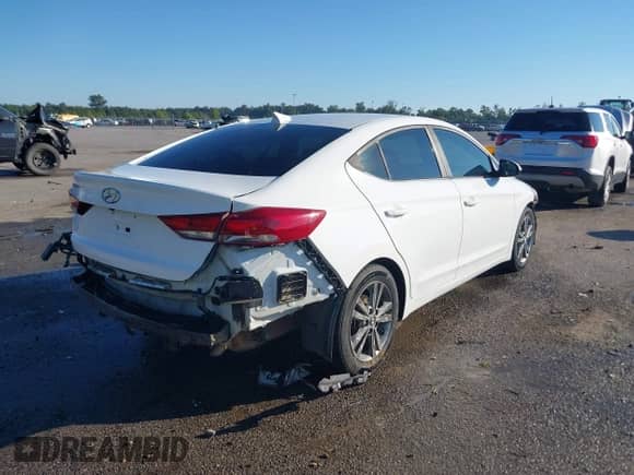 2018 Hyundai Elantra Value Edition с VIN 5NPD84LF1JH267038, выставлен на аукционе IAAI как лот 43446405 с пробегом 181 524 миль миль и . История ставок и продаж доступна на DreamBid. Изображение 4.