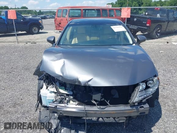 ✅ 2015 Lexus ES 330 • VIN: JTHBK1GG1F2190124 • Лот: 42793278. Опубликован ранее на IAAI с пробегом 119 791 миль. Бесплатный доступ к архиву аукционных продаж из США и подробный отчёт об истории автомобиля на DreamBid. Изображение 13.