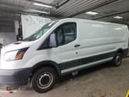 ✅ 2019 Ford Transit Cargo • VIN: 1FTYR2YM4KKA85623 • Lot: 43943597. Wystawiony na IAAI z przebiegiem 97 589 mil. Bezpłatny archiwum sprzedaży aukcyjnych z USA i szczegółowy raport historii pojazdu na DreamBid. Zdjęcie 5.