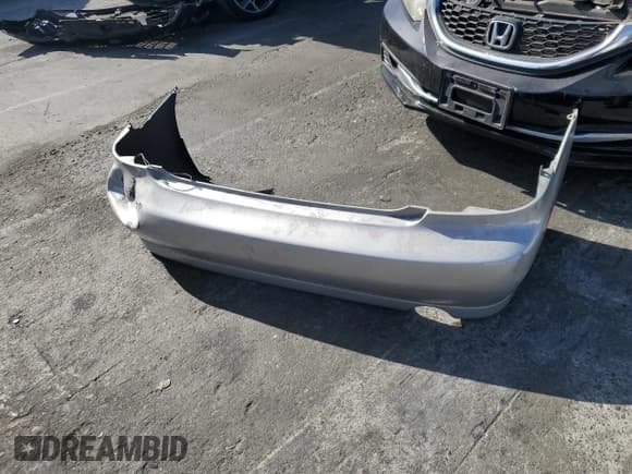 ✅ 2004 Lexus IS 300/350 • VIN: JTHBD192540083324 • Лот: 70375225. Опубликован ранее на Copart с пробегом 157 219 миль. Бесплатный доступ к архиву аукционных продаж из США и подробный отчёт об истории автомобиля на DreamBid. Изображение 12.