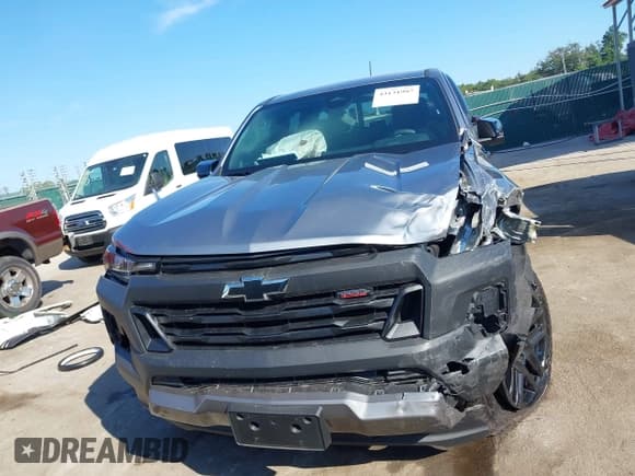 ✅ 2024 Chevrolet Colorado 4WD Trail Boss • VIN: 1GCPTEEK2R1284963 • Лот: 43131987. Опубликован ранее на IAAI с пробегом 4 658 миль. Бесплатный доступ к архиву аукционных продаж из США и подробный отчёт об истории автомобиля на DreamBid. Изображение 12.
