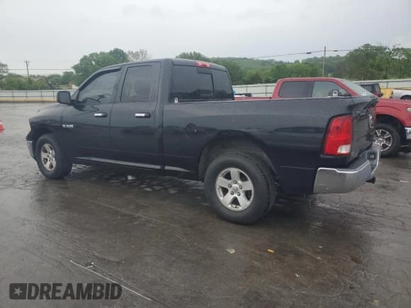 ✅ 2009 Dodge 1500 SLT • VIN: 1D3HB18P69S801562 • Lot: 54695935. Wystawiony na Copart z przebiegiem 162 988 mil. Bezpłatny archiwum sprzedaży aukcyjnych z USA i szczegółowy raport historii pojazdu na DreamBid. Zdjęcie 2.