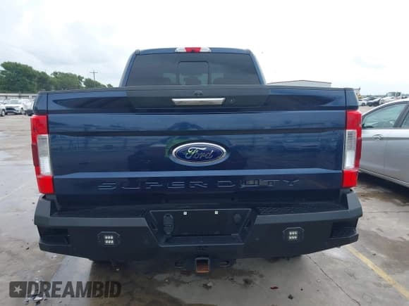 ✅ 2019 Ford F-250 XL • VIN: 1FT7W2B63KEF12514 • Lot: 42646927. Listed on IAAI with 108,577 mi. Free auction sales archive from the USA and detailed vehicle history report at DreamBid. Image 17.