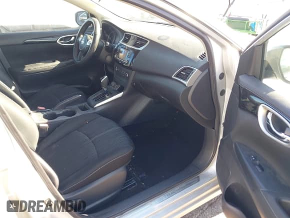 ✅ 2017 Nissan Sentra SV • VIN: 3N1AB7AP8HY339872 • Lot: 43353050. Listed on IAAI with 109,065 mi. Free auction sales archive from the USA and detailed vehicle history report at DreamBid. Image 5.