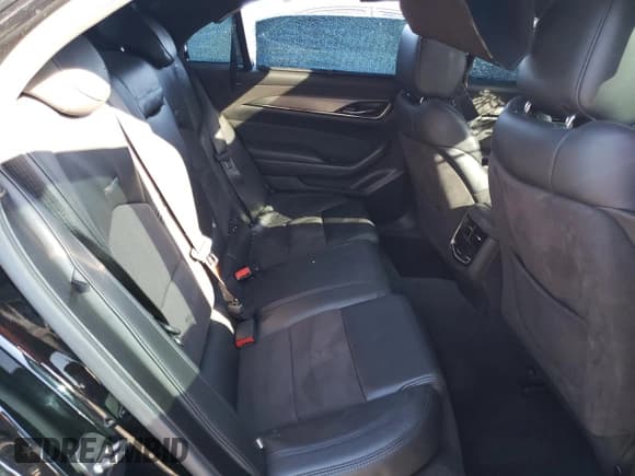 ✅ 2016 Cadillac CTS-V • VIN: 1G6A15S60G0122127 • Лот: 83813695. Опубликован ранее на Copart с пробегом 32 102 миль. Бесплатный доступ к архиву аукционных продаж из США и подробный отчёт об истории автомобиля на DreamBid. Изображение 10.