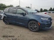 ✅ 2021 Chrysler Pacifica Touring L • VIN: 2C4RC3BG5MR567696 • Lot: 60898775. Listed on Copart with 94,277 mi. Free auction sales archive from the USA and detailed vehicle history report at DreamBid. Image 4.