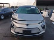 ✅ 2023 Chevrolet Bolt EV 2LT • VIN: 1G1FX6S01P4206414 • Lot: 41798996. Wystawiony na IAAI z przebiegiem 13 778 mil. Bezpłatny archiwum sprzedaży aukcyjnych z USA i szczegółowy raport historii pojazdu na DreamBid. Zdjęcie 12.