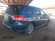 ✅ 2015 Nissan Pathfinder S • VIN: 5N1AR2MN4FC625872 • Lot: 43656579. Listed on IAAI with 139,277 mi. Free auction sales archive from the USA and detailed vehicle history report at DreamBid. Image 4.