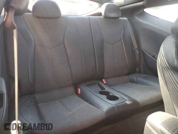 ✅ 2016 Hyundai Veloster • VIN: KMHTC6AD0GU264472 • Lot: 62880064. Wystawiony na Copart z przebiegiem 139 362 mil. Bezpłatny archiwum sprzedaży aukcyjnych z USA i szczegółowy raport historii pojazdu na DreamBid. Zdjęcie 10.