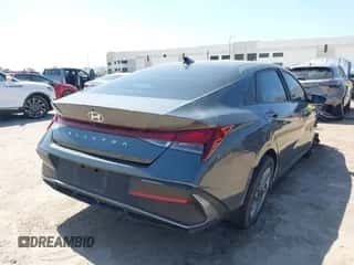 2024 Hyundai Elantra SEL с VIN KMHLM4DG3RU724752, выставлен на аукционе IAAI как лот 42809924 с пробегом 25 602 миль миль и . История ставок и продаж доступна на DreamBid. Изображение 4.