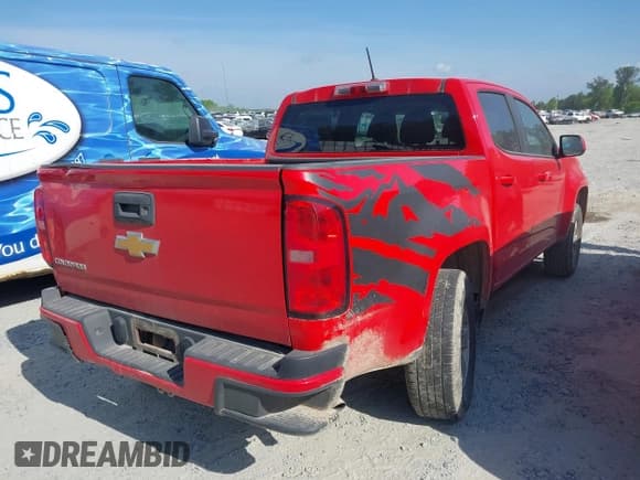 ✅ 2018 Chevrolet Colorado 2WD Work Truck • VIN: 1GCGSBEA8J1228460 • Lot: 42070574. Listed on IAAI with 186,745 mi. Free auction sales archive from the USA and detailed vehicle history report at DreamBid. Image 4.