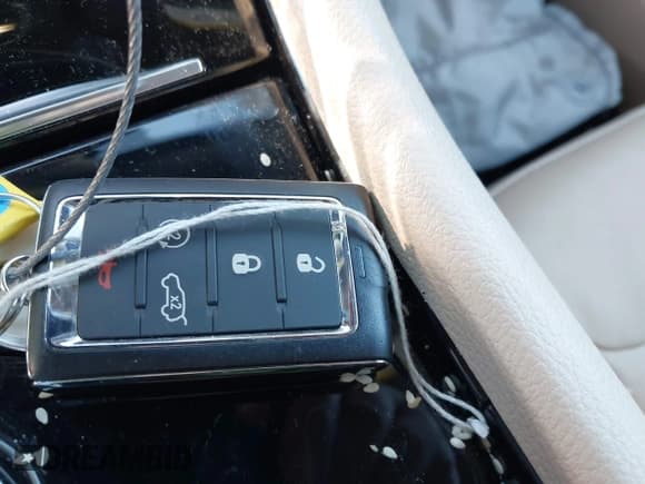 ✅ 2023 Jeep Grand Cherokee Limited • VIN: 1C4RJKBG0P8769829 • Lot: 43358397. Listed on IAAI with 31,207 mi. Free auction sales archive from the USA and detailed vehicle history report at DreamBid. Image 11.