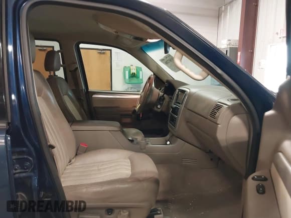 ✅ 2005 Mercury Mountaineer • VIN: 4M2ZU86E75ZJ27953 • Лот: 41507206. Опубликован ранее на IAAI с пробегом 185 291 миль. Бесплатный доступ к архиву аукционных продаж из США и подробный отчёт об истории автомобиля на DreamBid. Изображение 5.