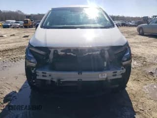 ✅ 2023 Chevrolet Bolt EV 1LT • VIN: 1G1FW6S00P4180472 • Lot: 50692535. Wystawiony na Copart z przebiegiem 28 031 mil. Bezpłatny archiwum sprzedaży aukcyjnych z USA i szczegółowy raport historii pojazdu na DreamBid. Zdjęcie 5.