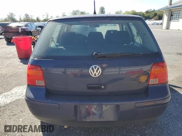 ✅ 2006 Volkswagen Golf GL • VIN: 9BWFL61JX64000557 • Лот: 81768375. Опубликован ранее на Copart с пробегом 128 537 миль. Бесплатный доступ к архиву аукционных продаж из США и подробный отчёт об истории автомобиля на DreamBid. Изображение 6.