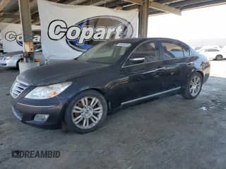 ✅ 2009 Hyundai Genesis • VIN: KMHGC46F49U047414 • Лот: 65428205. Опубликован ранее на Copart с пробегом 214 057 миль. Бесплатный доступ к архиву аукционных продаж из США и подробный отчёт об истории автомобиля на DreamBid. Изображение 1.